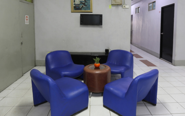 OYO 3865 Wisma Niaga