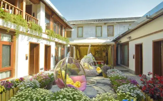 Nanchu·Cultural Experience Designer Meisu (Lijiang Old Town)