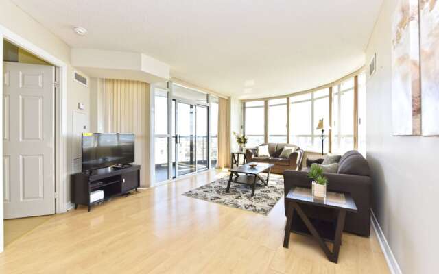 Sarkar Suites - 3888 Duke of York Blvd