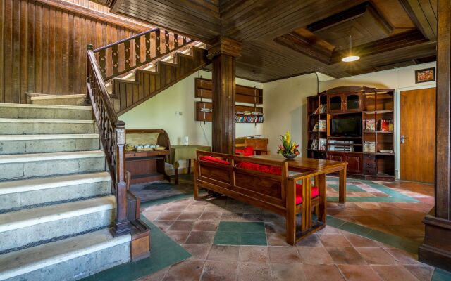 Lakeview Eco Lodge