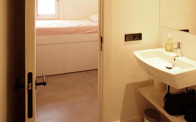 FridaysFlats, Beautiful Villa With Pool