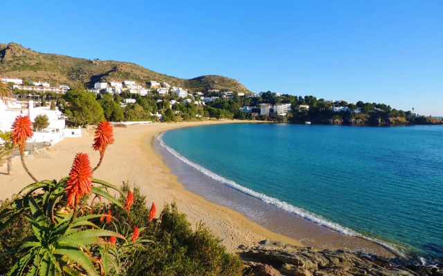 Llevant 3 1 Centro Roses - Barneda Premium