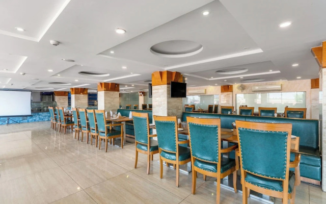 Treebo Premium Vinnie - Near Airport