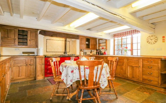 Farmhouse Apartment