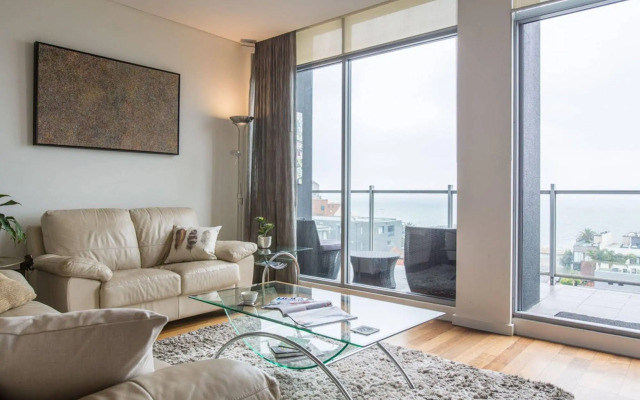 Port Melbourne Panorama - StayCentral