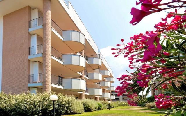 Residence with pool in San Vincenzo