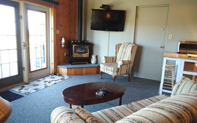 Amherst Shore Country Inn