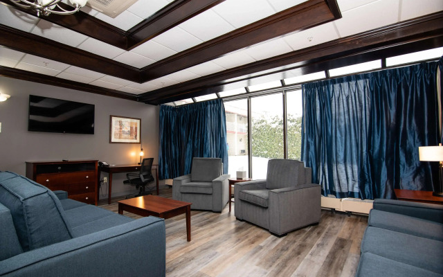 Best Western Plus Plattsburgh
