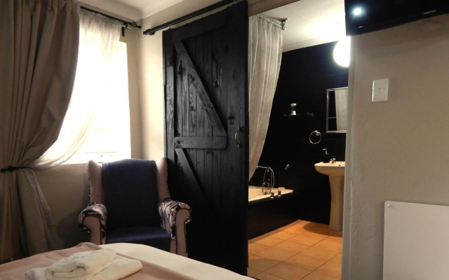 Longtom Farm Guesthouse