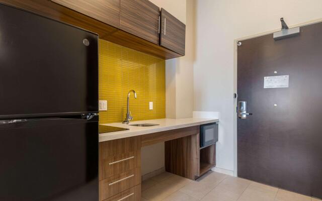MainStay Suites Bricktown - near Medical Center
