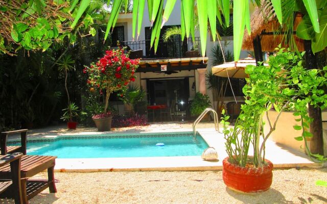 Casa Royal Palms by Playa Paradise