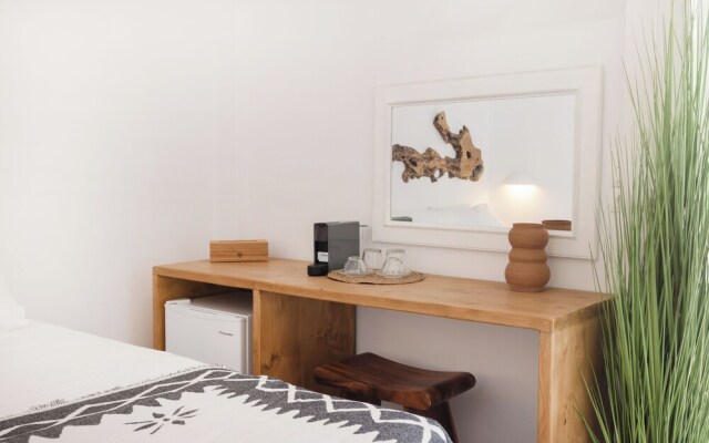 Parosquare Central Suites