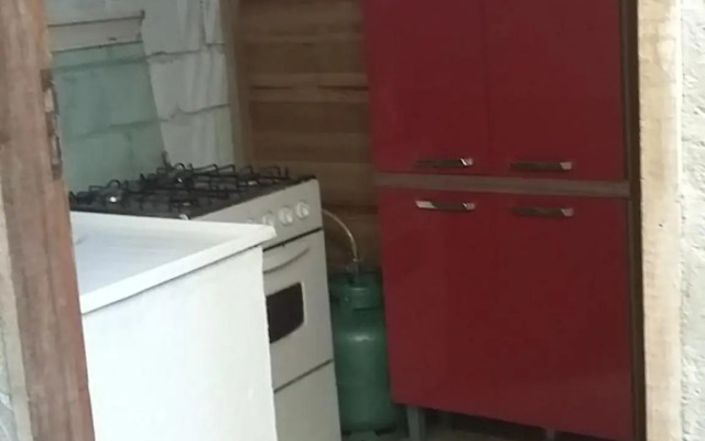 Quitinetes Rusticas Junto a Natureza - Bruxas e Bruxos