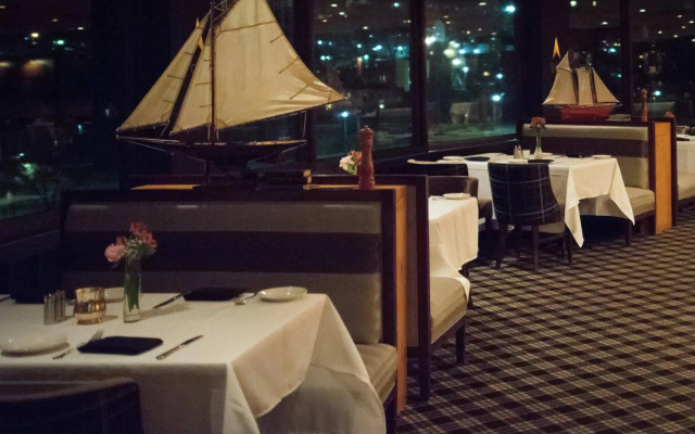 Radisson Hotel Duluth - Harborview