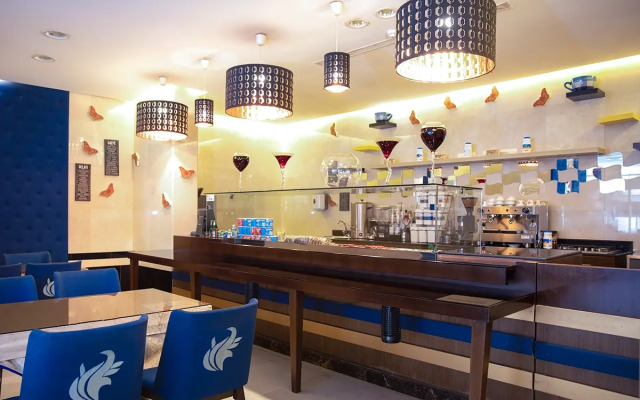 Swiss blue serviced apartments (Alzahra)