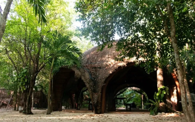 Santuario Apartments