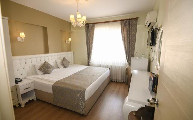 Egas Hotel