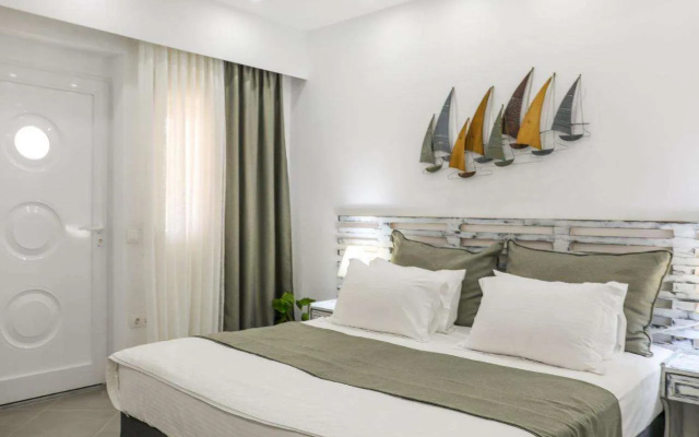 Aura Skiathos