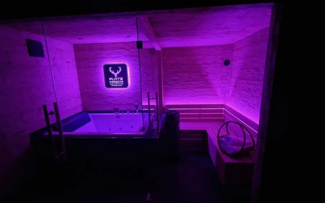 Platzhirsch First Class Living