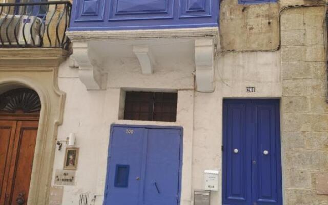 2 bedroom apartment in the centre of Valletta