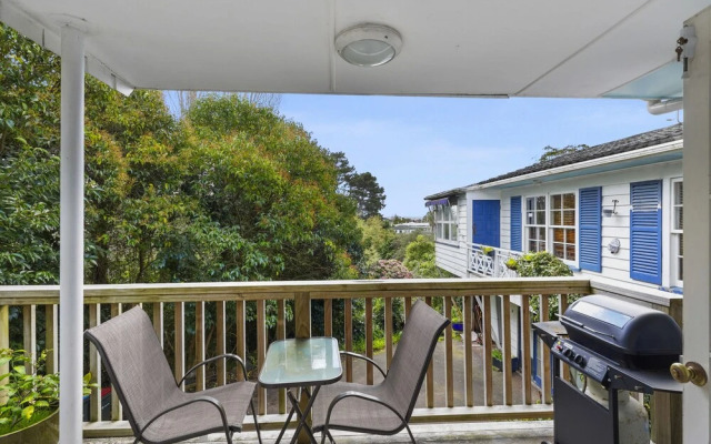 Kohi Family Home- Netflix & Gardens View
