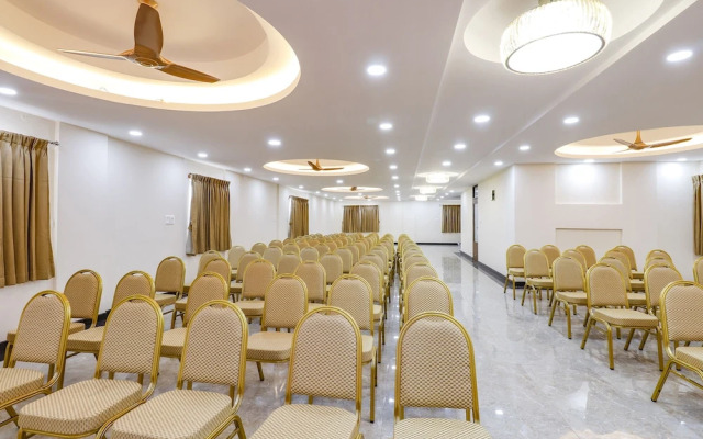 Fabhotel Sathya Comforts