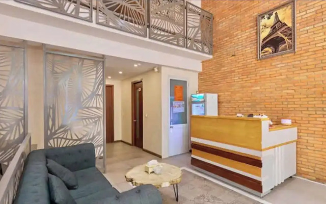 LAGUNA Premier Hotel