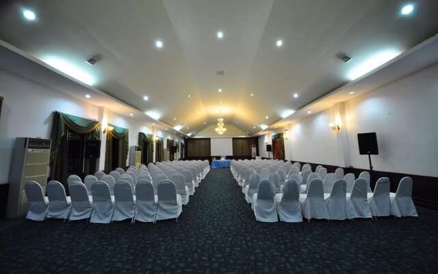 Home and Hill Resort