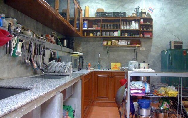 I Ya Guesthouse