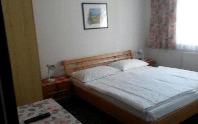 Pension Parzer Pressbaum bei Wien