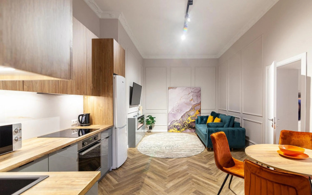 Royal apartment on Glibova 5