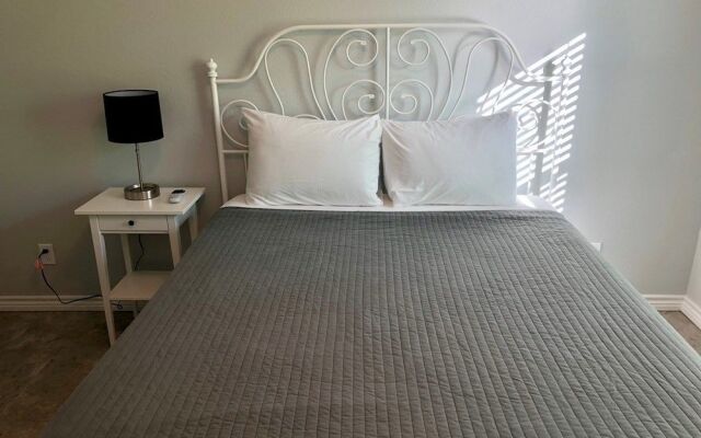 Flamingo Haven - Three Bedroom Home