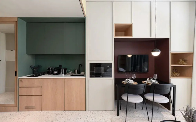 Chic Studio w Burj Khalifa View Balcony