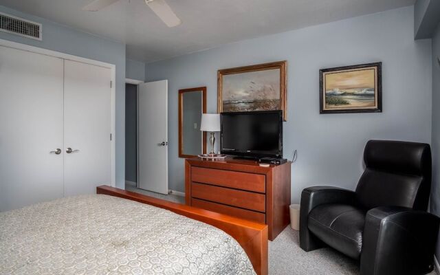 Salty Hippo - 2Br Condo