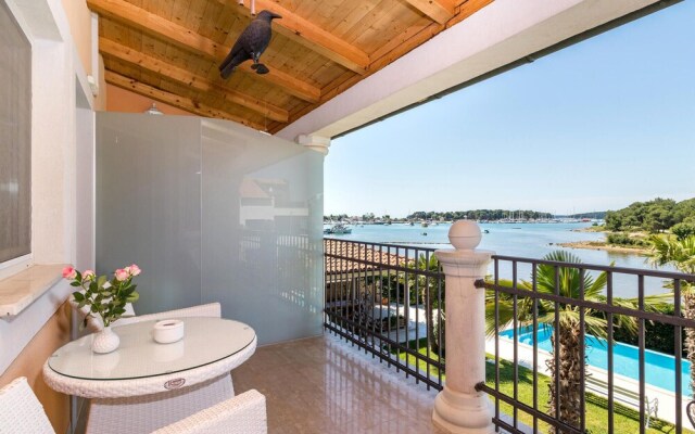 Amazing Home in Medulin With Wifi and 1 Bedrooms