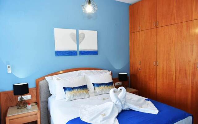 Lovely Seaview Apartment in Chania