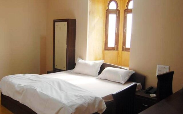 Pansari Palace in Jaisalmer, India from 84$, photos, reviews - zenhotels.com guestroom