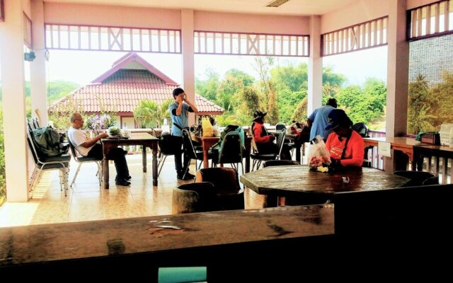 Mae Klang Ban yen hill