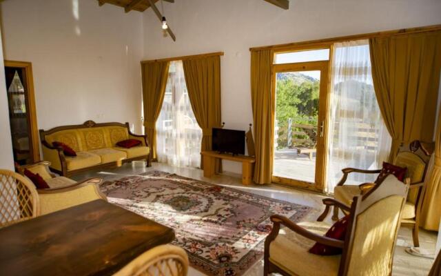 The moonrise Karaağaç Ölüdeniz