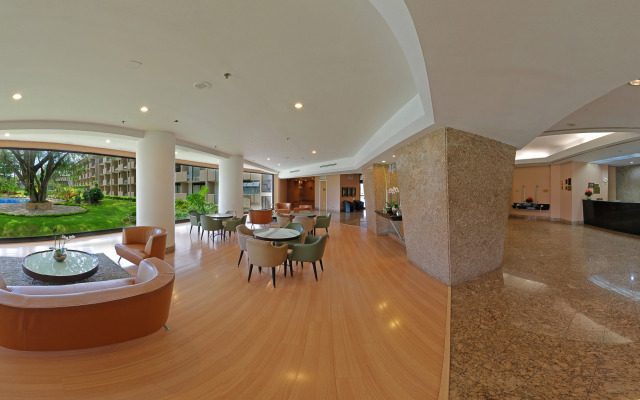 Irazu Hotel & Studios