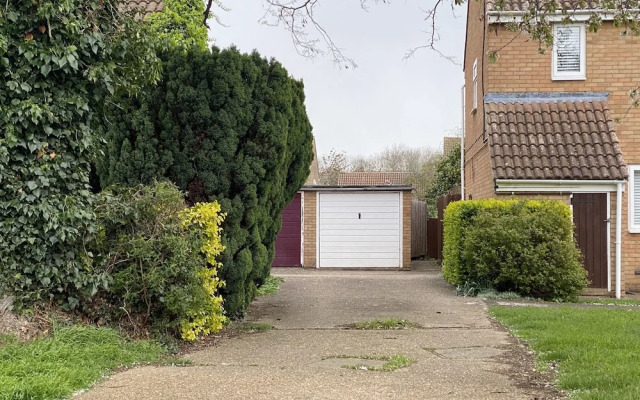 Beautiful 3-bed House in Bedford