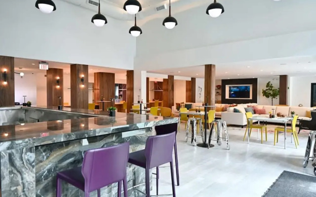 Montrose Spring - Stylish 1 BR in Houston