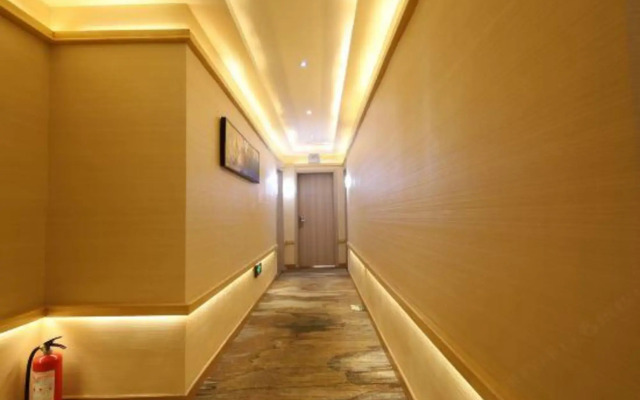 Xinzheng Venice Fashion Hotel (Xinhua Road Zhonghua Road)