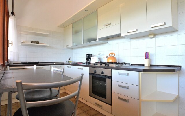 Apartment La Fiore 2 With Pool