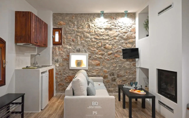 Pyrgos Houses and Restaurant