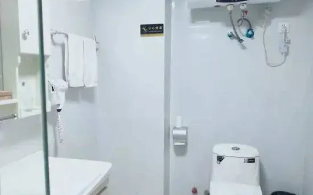 Yueyang 2599 Hotel Apartment