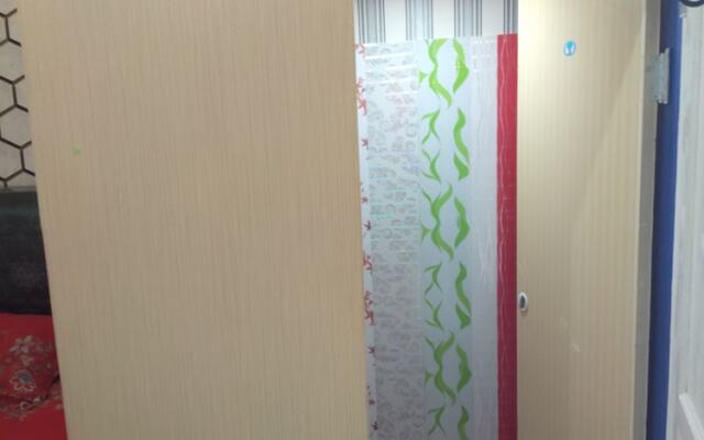 Kost 748 At