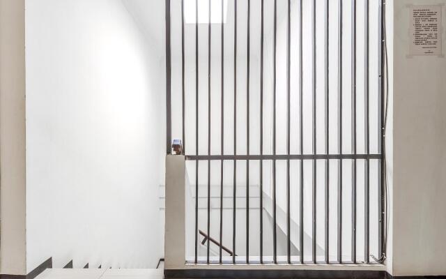 RedDoorz Syariah near Marvell City Mall 2