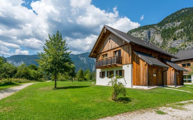 Cozy Apartment in Obertraun With Pool