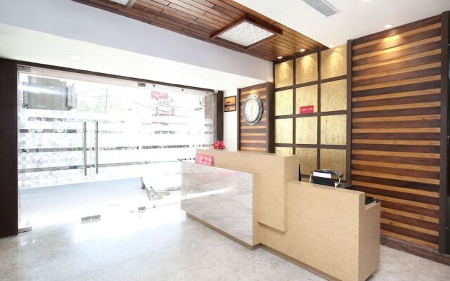 OYO 14790 Hotel Destiny Inn